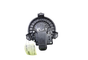 Ventilateur chauffage TOYOTA YARIS 3 Photo n°1 Ventilateur chauffage TOYOTA YARIS 3 Photo n°1