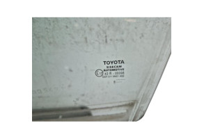 Vitre avant gauche TOYOTA C-HR Photo n°2 Vitre avant gauche TOYOTA C-HR Photo n°2