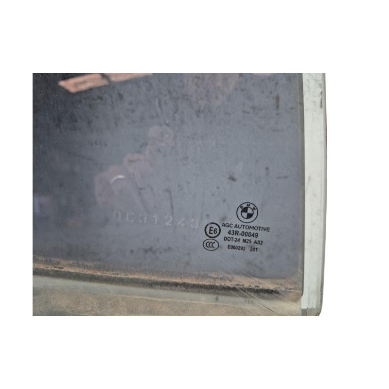 Vitre arriere droit BMW SERIE 5 F11 Photo n°1 Vitre arriere droit BMW SERIE 5 F11 Photo n°1
