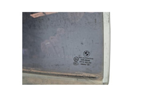 Vitre arriere droit BMW SERIE 5 F11 Photo n°1 Vitre arriere droit BMW SERIE 5 F11 Photo n°1