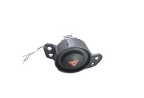 Bouton de warning TOYOTA AYGO 2 Photo n°2