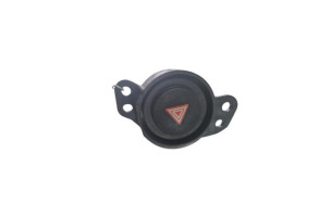 Bouton de warning TOYOTA AYGO 2 Photo n°3