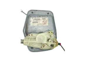 Leve vitre electrique avant gauche VOLKSWAGEN SCIROCCO 3 Photo n°4