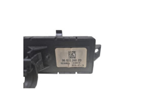 Bouton de warning PEUGEOT 3008 1 Photo n°4