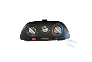 Commande chauffage TOYOTA RAV4 2 Photo n°1