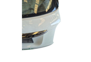 Malle/Hayon arriere FIAT 500X Photo n°7 Malle/Hayon arriere FIAT 500X Photo n°7
