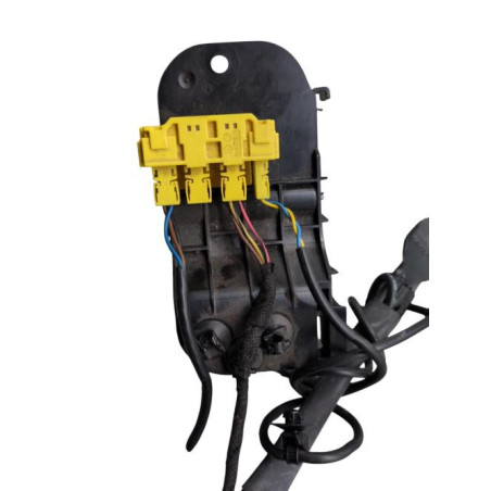 Attache ceinture avant droit MERCEDES CLASSE B 246
