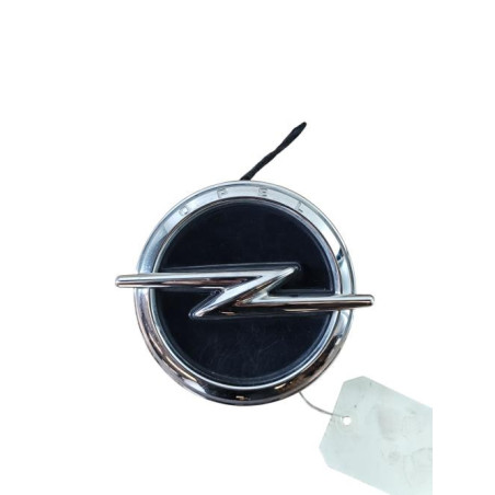 Bouton de coffre OPEL CORSA F