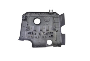 Cache moteur  VOLKSWAGEN PASSAT 5 Photo n°2