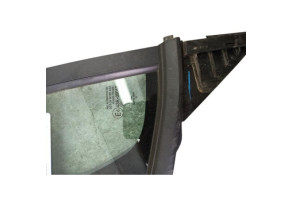 Custode arriere droit (porte) OPEL CORSA F Photo n°2 Custode arriere droit (porte) OPEL CORSA F Photo n°2