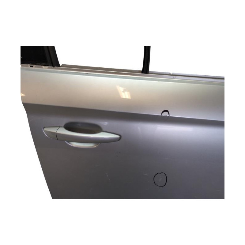 Porte avant droit OPEL CORSA F Photo n°1 Porte avant droit OPEL CORSA F Photo n°1