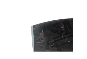 Vitre arriere droit VOLKSWAGEN JETTA 4 Photo n°3
