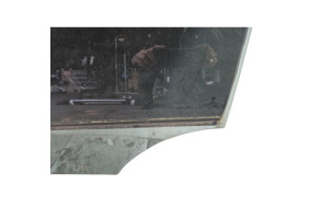 Vitre arriere gauche VOLKSWAGEN JETTA 4 Photo n°3