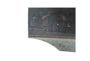 Vitre arriere gauche VOLKSWAGEN JETTA 4 Photo n°4