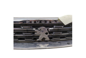 Calandre PEUGEOT 308 2 Photo n°4 Calandre PEUGEOT 308 2 Photo n°4