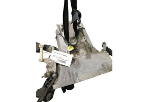 Boite de vitesses PEUGEOT 208 1 Photo n°4
