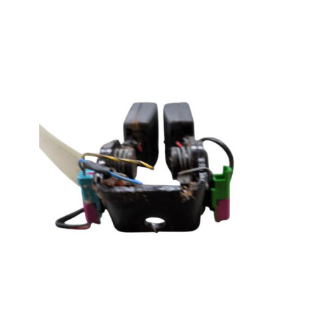 Attache ceinture arriere gauche VOLVO XC 60 1