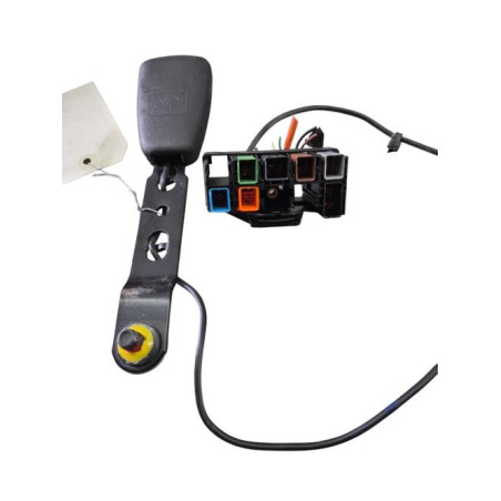 Attache ceinture avant gauche VOLVO XC 60 1