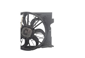 Moto ventilateur radiateur MERCEDES CLASSE CLS 219 Photo n°8