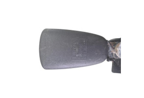 Attache ceinture arriere droit VOLVO C 30 Photo n°2 Attache ceinture arriere droit VOLVO C 30 Photo n°2