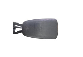 Attache ceinture avant gauche VOLVO C 30 Photo n°4 Attache ceinture avant gauche VOLVO C 30 Photo n°4