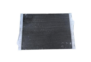 Radiateur eau BMW X5 E70 Photo n°7 Radiateur eau BMW X5 E70 Photo n°7