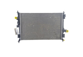 Radiateur eau PEUGEOT 308 2 Photo n°1 Radiateur eau PEUGEOT 308 2 Photo n°1