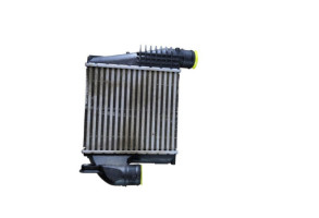 Echangeur air (Intercooler) PEUGEOT 308 2 Photo n°2 Echangeur air (Intercooler) PEUGEOT 308 2 Photo n°2