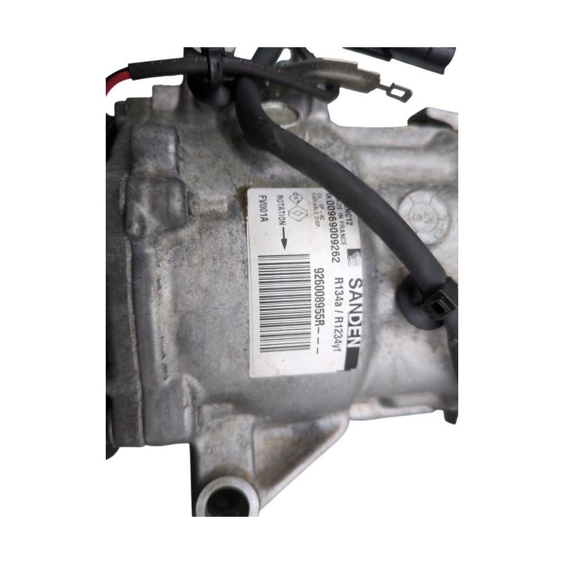 Compresseur clim RENAULT CLIO 5 Photo n°1