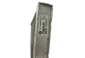 Radiateur eau BMW SERIE 5 F11 Photo n°4 Radiateur eau BMW SERIE 5 F11 Photo n°4