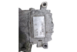 Compresseur clim VOLKSWAGEN GOLF 5 Photo n°5