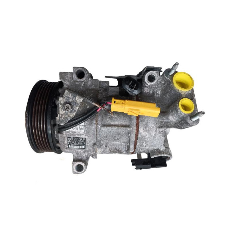 Compresseur clim OPEL CORSA F Photo n°1
