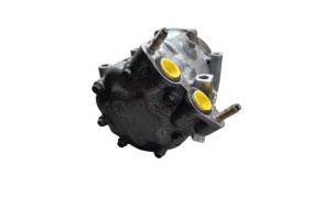 Compresseur clim VOLVO C 30 Photo n°7 Compresseur clim VOLVO C 30 Photo n°7