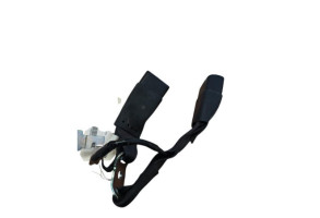 Attache ceinture arriere gauche TOYOTA YARIS 3 Photo n°2 Attache ceinture arriere gauche TOYOTA YARIS 3 Photo n°2