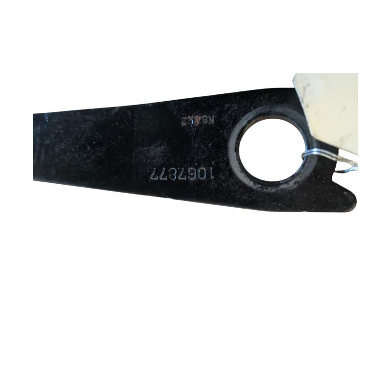 Attache ceinture avant gauche TOYOTA YARIS 3 Photo n°1 Attache ceinture avant gauche TOYOTA YARIS 3 Photo n°1