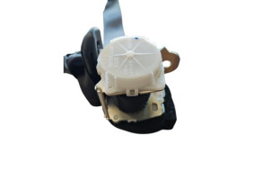 Ceinture arriere droit TOYOTA YARIS 3 Photo n°3 Ceinture arriere droit TOYOTA YARIS 3 Photo n°3