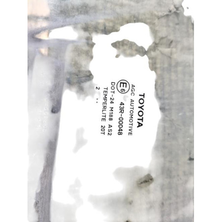Vitre arriere droit TOYOTA YARIS 3