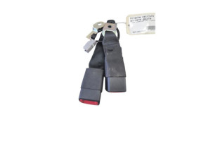 Attache ceinture arriere gauche TOYOTA YARIS 3 Photo n°1 Attache ceinture arriere gauche TOYOTA YARIS 3 Photo n°1