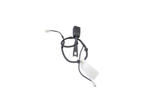 Attache ceinture avant droit TOYOTA YARIS 3 Photo n°2 Attache ceinture avant droit TOYOTA YARIS 3 Photo n°2