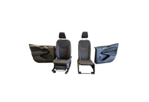 Interieur complet FORD TRANSIT COURIER Photo n°1 Interieur complet FORD TRANSIT COURIER Photo n°1