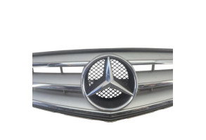 Calandre MERCEDES CLASSE C 204 Photo n°4 Calandre MERCEDES CLASSE C 204 Photo n°4