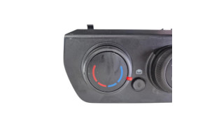 Commande chauffage DACIA SANDERO 3 Photo n°1