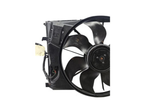 Moto ventilateur radiateur MERCEDES CLASSE C 204 Photo n°4 Moto ventilateur radiateur MERCEDES CLASSE C 204 Photo n°4