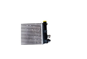 Echangeur air (Intercooler) RENAULT CLIO 4 Photo n°4 Echangeur air (Intercooler) RENAULT CLIO 4 Photo n°4
