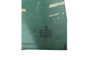 Vitre arriere droit PEUGEOT 307 Photo n°2