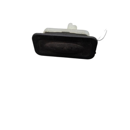 Bouton de coffre RENAULT CLIO 4