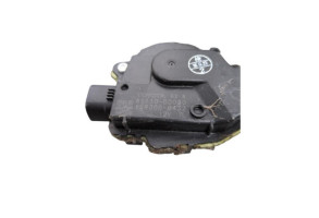 Moteur essuie glace avant TOYOTA YARIS 2 Photo n°1