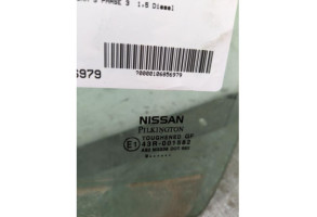 Vitre avant gauche NISSAN MICRA 3 Photo n°2 Vitre avant gauche NISSAN MICRA 3 Photo n°2