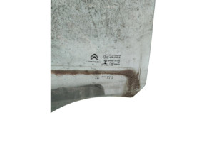 Vitre arriere droit CITROEN C3 3 Photo n°1 Vitre arriere droit CITROEN C3 3 Photo n°1