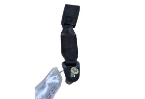 Attache ceinture arriere droit NISSAN MICRA 3 Photo n°1